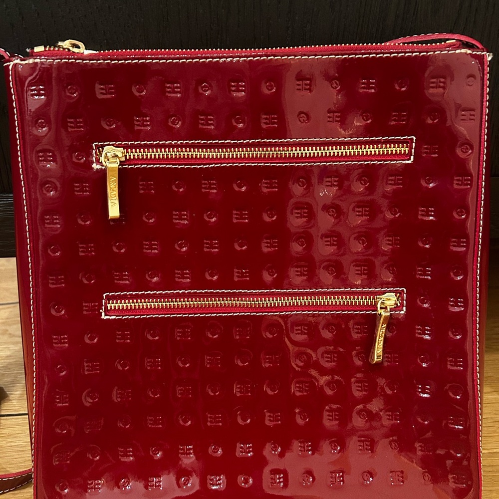 🇮🇹 MINT CONDITION ARCADIA BAG! 🇮🇹 GORGEOUS RED PATENT EMBOSSED BAG - Picture 8 of 11